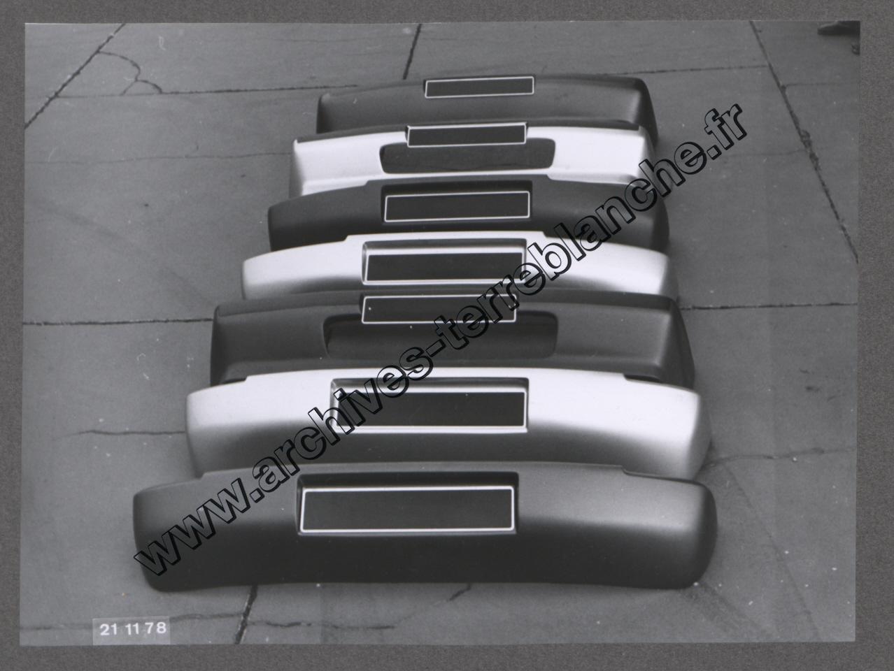 Maquettes et véhicules.