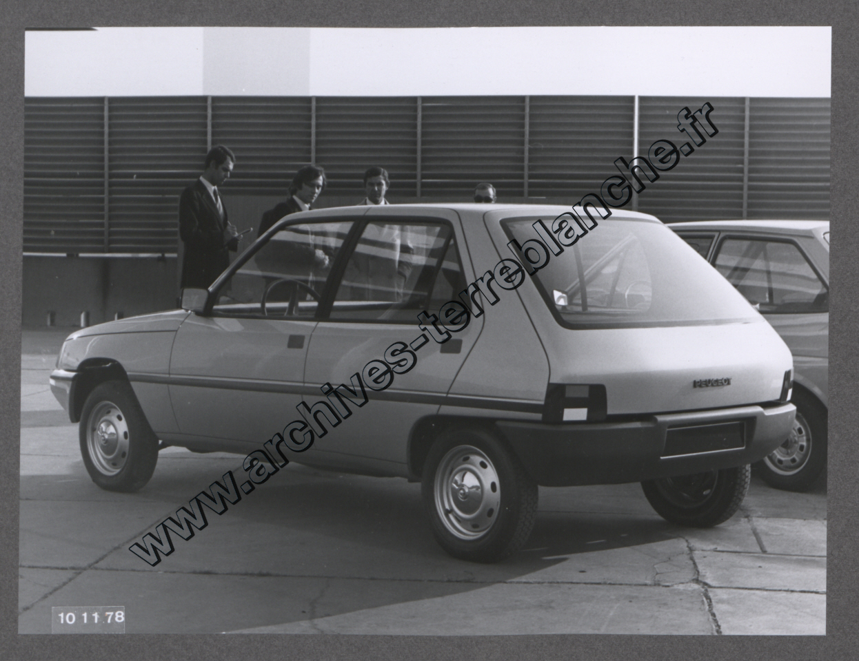 Maquettes et véhicules.