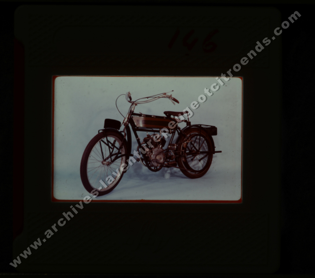 AV-Historique (g)